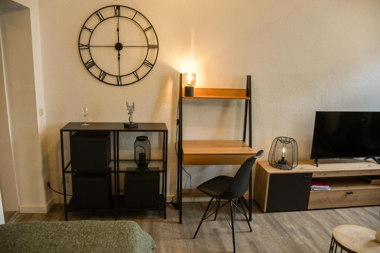 Moderne Ferienwohnung In Direkter Naehe Zur Uni, Netflix Gratis, Wlan, Waschmaschine, Geschirrspueler, Zentrum, Chemnitz Dış mekan fotoğraf
