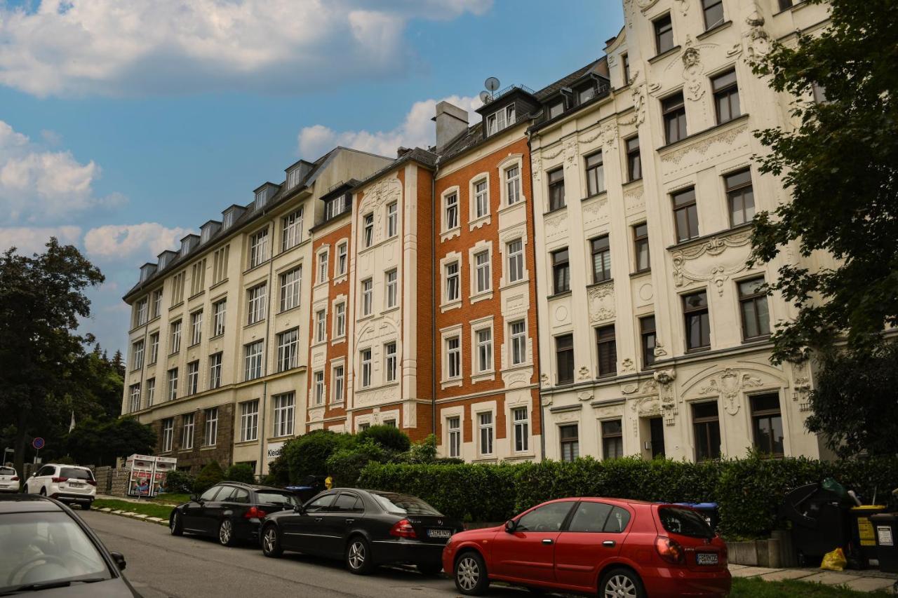 Moderne Ferienwohnung In Direkter Naehe Zur Uni, Netflix Gratis, Wlan, Waschmaschine, Geschirrspueler, Zentrum, Chemnitz Dış mekan fotoğraf